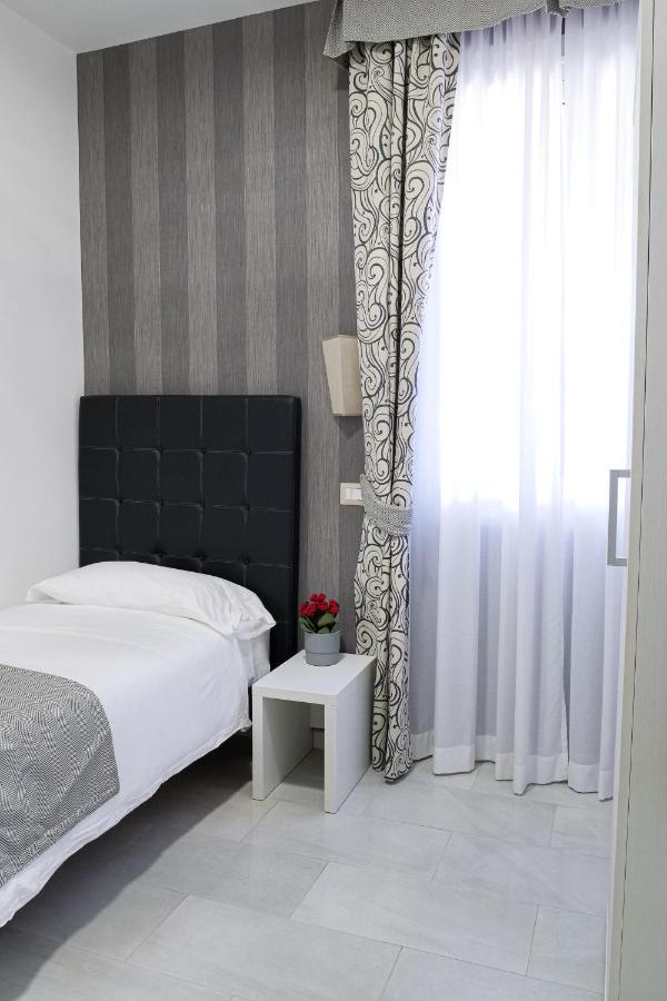 Hotel Terrazza Magenta Rome Luaran gambar