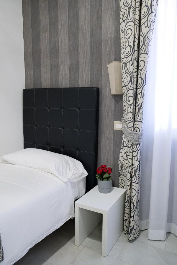 Hotel Terrazza Magenta Rome Luaran gambar