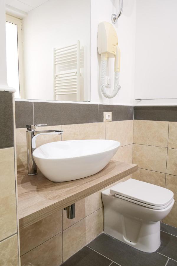 Hotel Terrazza Magenta Rome Luaran gambar